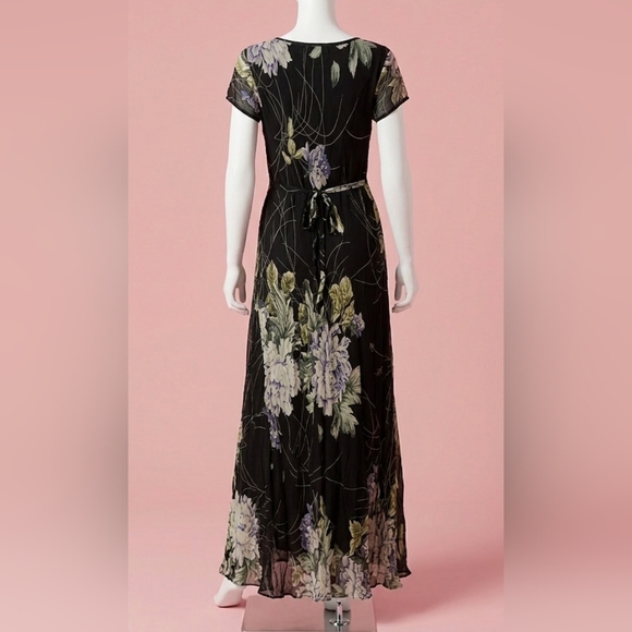 Nostalgia Black Floral Maxi Dress - Picture 2 of 3